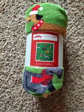 Holiday Time Christmas Dog Plush Throw